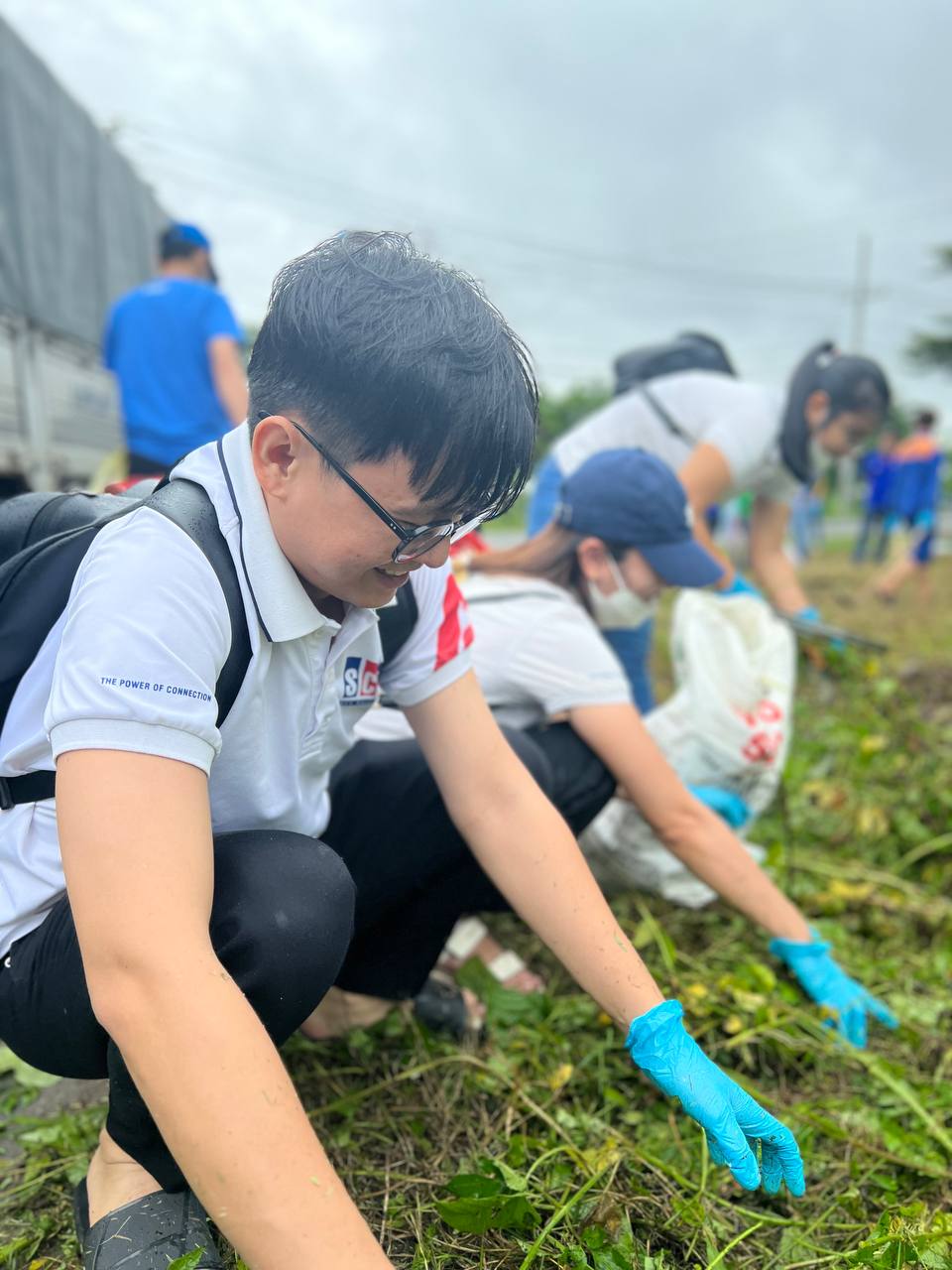 Campaign to make the world cleaner in 2023 in Ho Chi Minh City High-Tech Park
