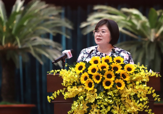 Ho Chi Minh City merges agencies, plans to reduce 8 departments