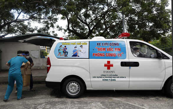 TP.HCM: 1.200 đội tiêm vắc xin, mỗi đội phấn đấu 200 mũi tiêm/ngày
