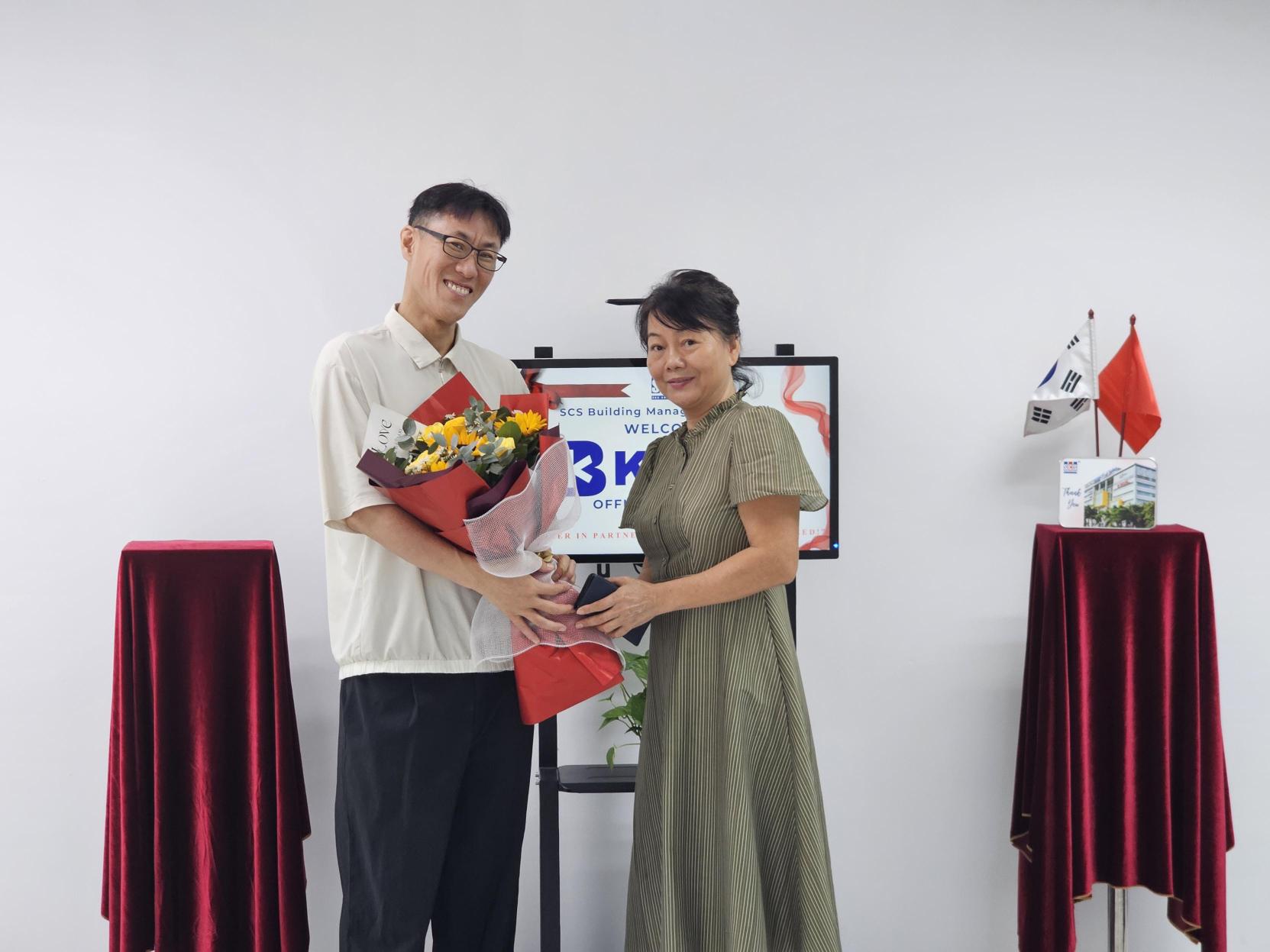 SCS CHÚC MỪNG CÔNG TY TNHH KIBOU MỞ RỘNG VĂN PHÒNG TẠI TẦNG 5 TÒA NHÀ SCS