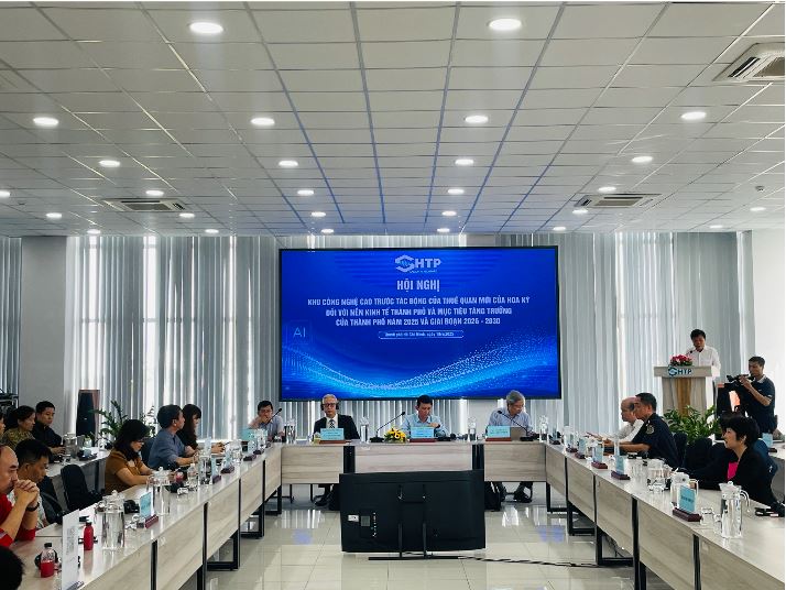 Intel đưa ra đề xuất trước áp lực từ thuế quan Mỹ