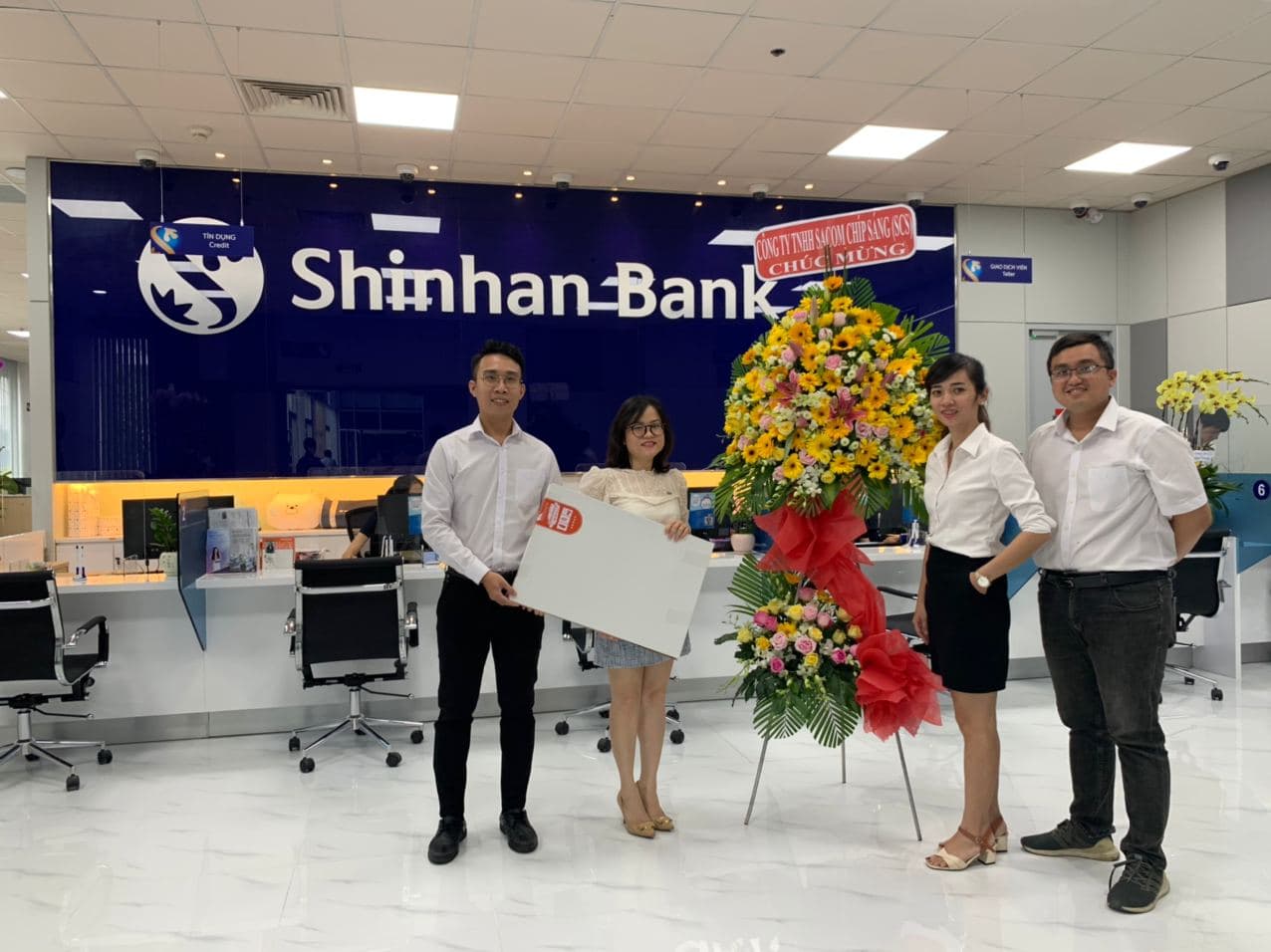 Ngân hàng TNHH MTV Shinhan chính thức khai trương Phòng giao dịch tại tòa nhà SCS